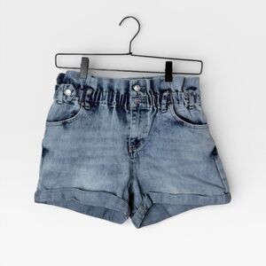 Almost Famous Size Medium Paper Bag Style Jean Short‎ (D)